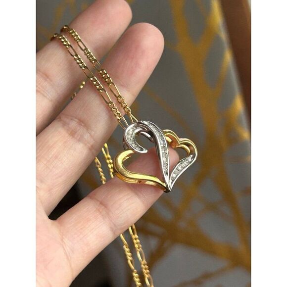 Gorgeous Diamond Heart Necklace - Picture 3 of 7